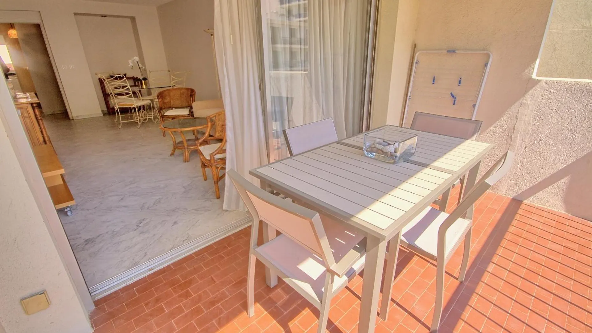 L'Hacienda Apartment Antibes